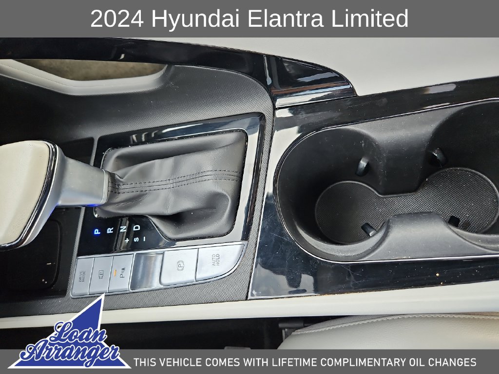 Used 2024 Hyundai Elantra Limited FWD image 28