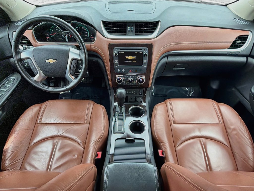 Used 2017 Chevrolet Traverse LT AWD/4WD image 16