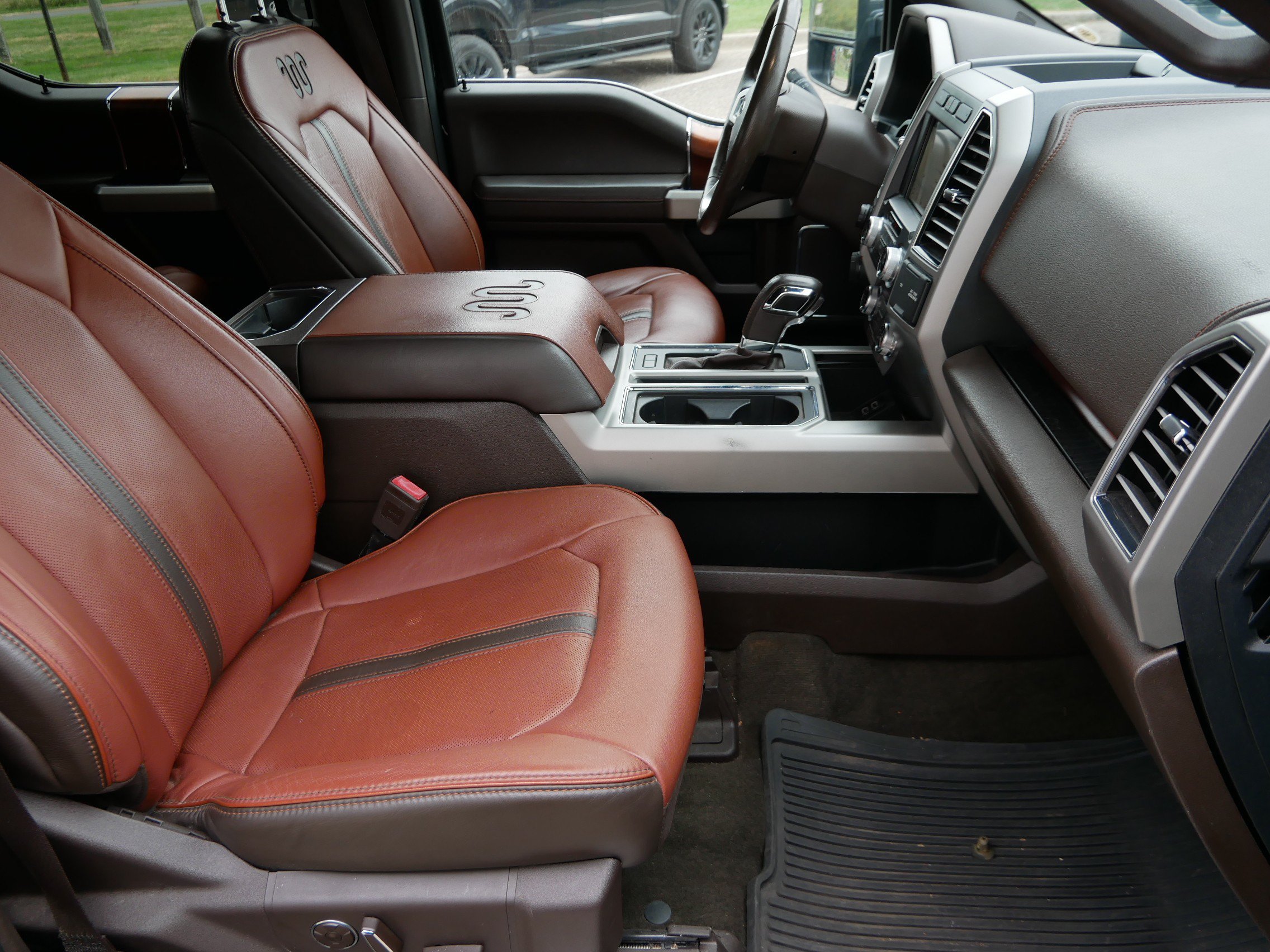 Used 2019 Ford F150 King Ranch w/ Equipment Group 601A Luxury AWD/4WD image 16