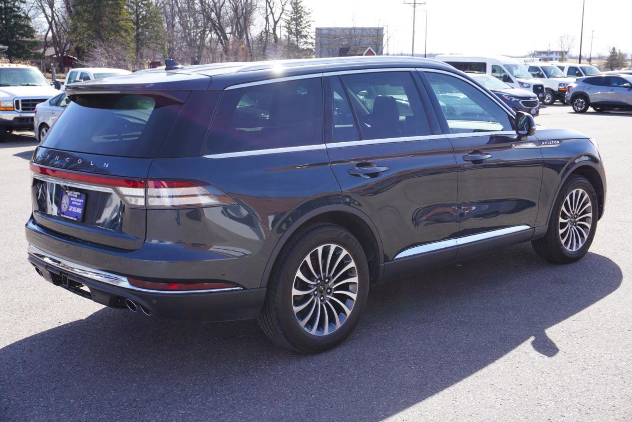 Used 2022 Lincoln Aviator Reserve w/ Equipment Group 201A image 5