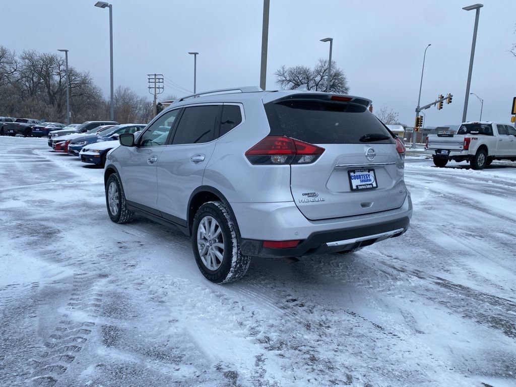 Used 2019 Nissan Rogue SV image 5