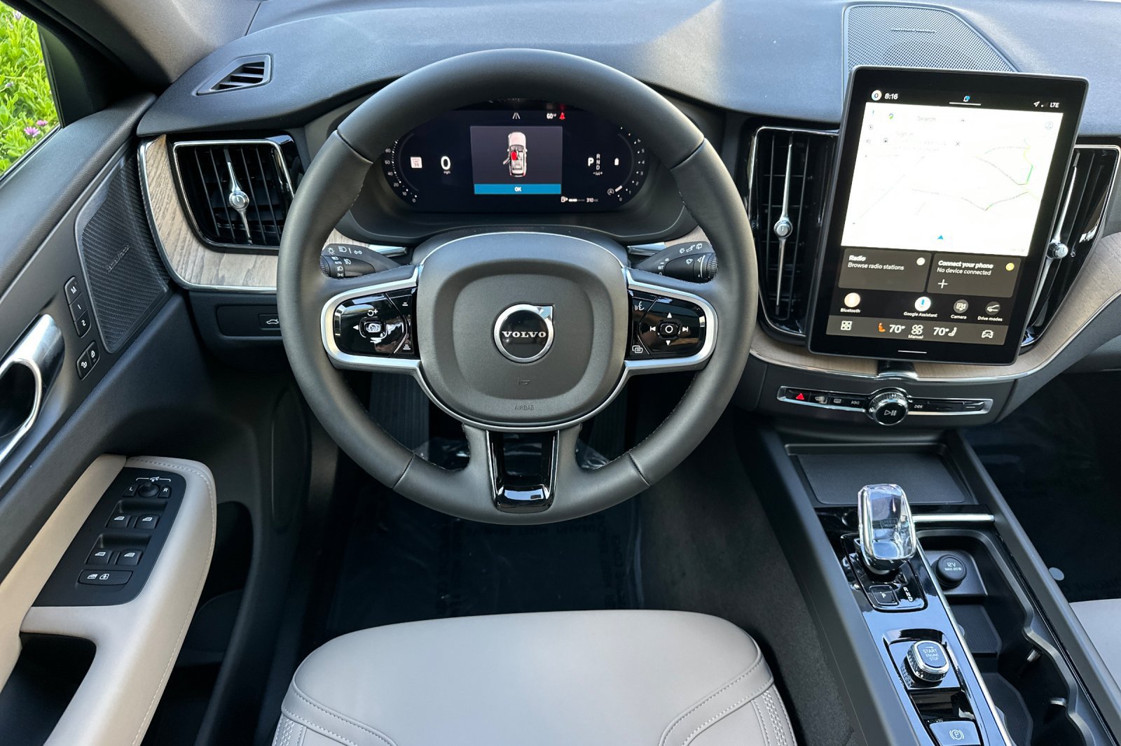 New 2026 Volvo XC60 B5 Plus AWD/4WD image 11