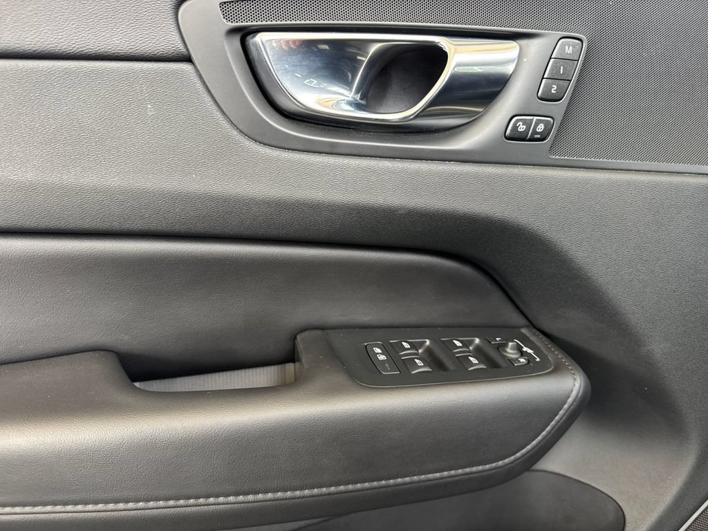 Certified 2023 Volvo XC60 B5 Plus w/ Protection Package Premier FWD image 10