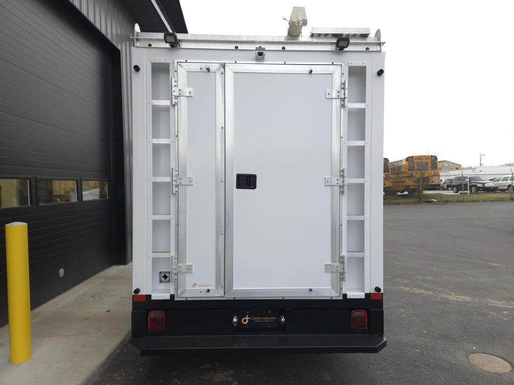 Used 2015 Ford Transit 250 138 w/ Exterior Upgrade Package image 9