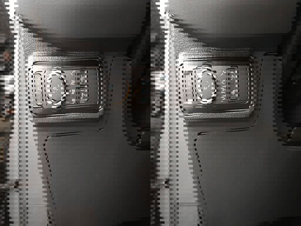 New 2026 Ford Explorer Active image 29