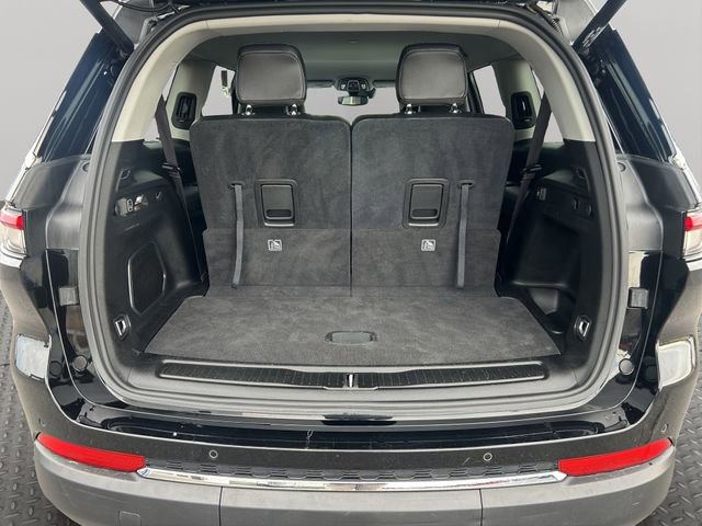 Used 2023 Jeep Grand Cherokee L Limited AWD/4WD image 24