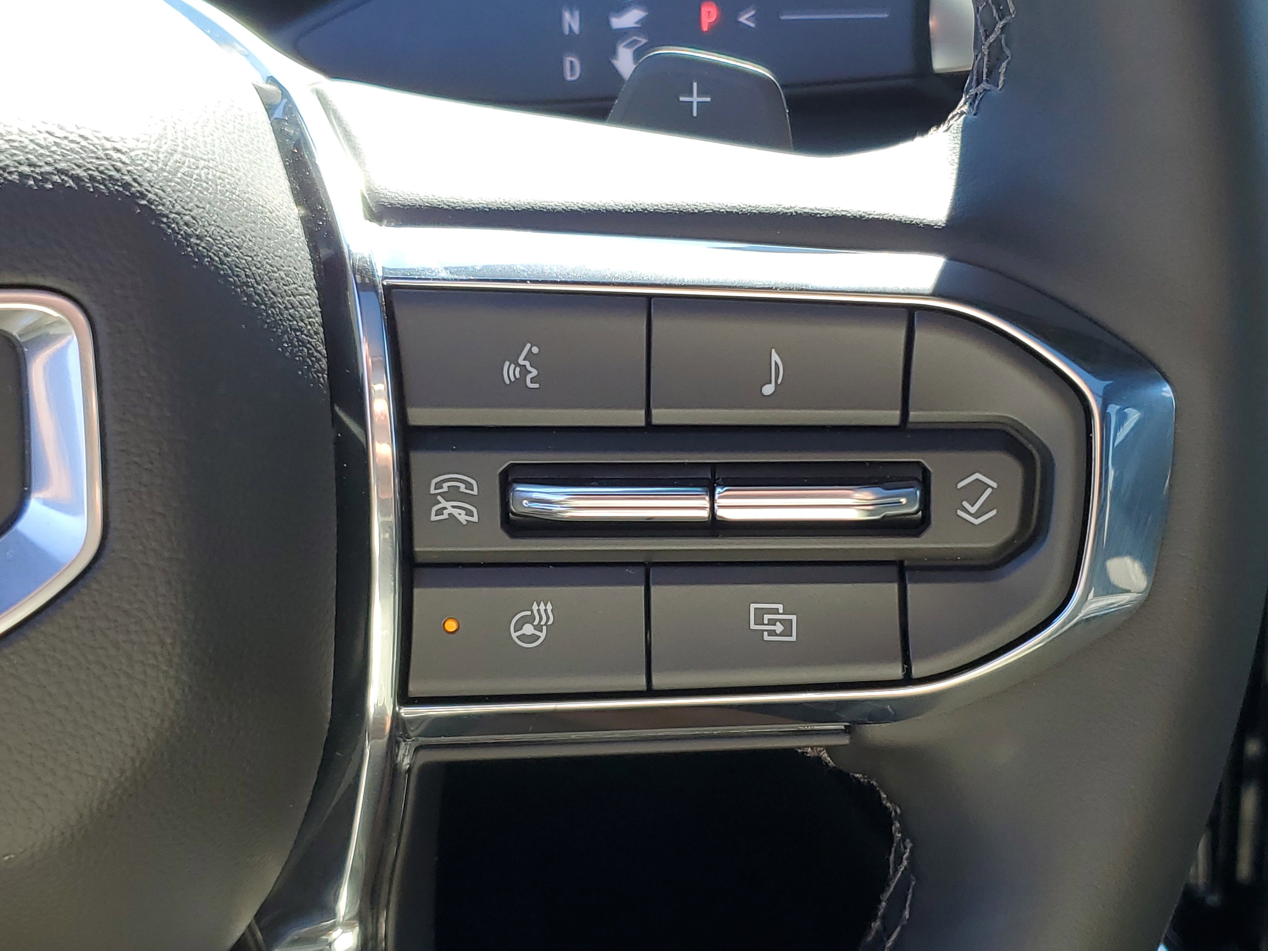 New 2025 GMC Yukon XL Denali w/ Sun & Power Step Package image 15