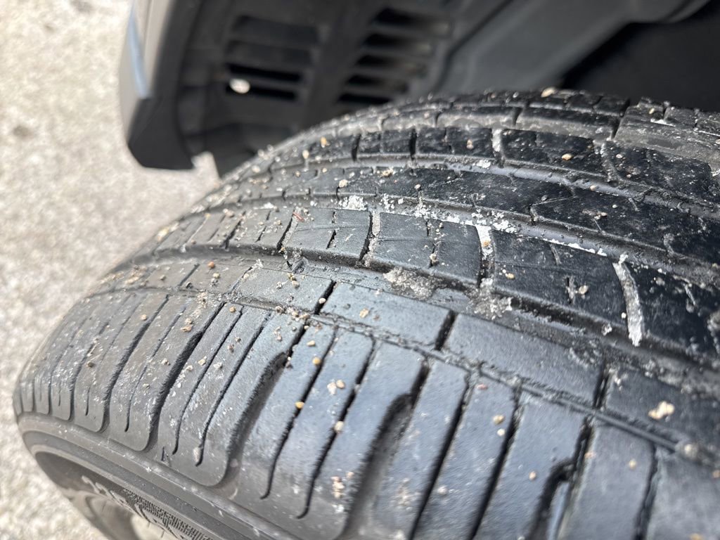 Used 2018 Toyota RAV4 Limited image 35