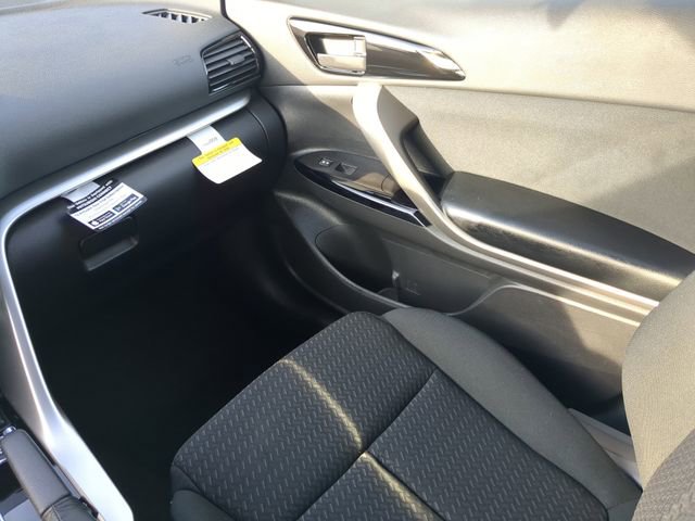 New 2026 Mitsubishi Eclipse Cross LE AWD/4WD image 18