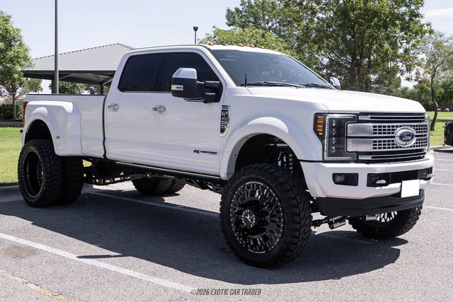 Used 2017 Ford F450 Platinum w/ Platinum Ultimate Package AWD/4WD image 12