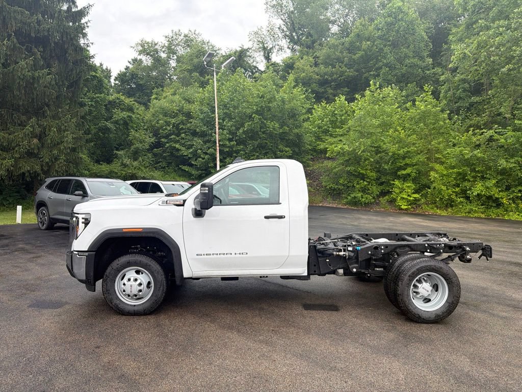 Used 2026 GMC Sierra 3500 Pro w/ Fleet Convenience Package AWD/4WD image 6