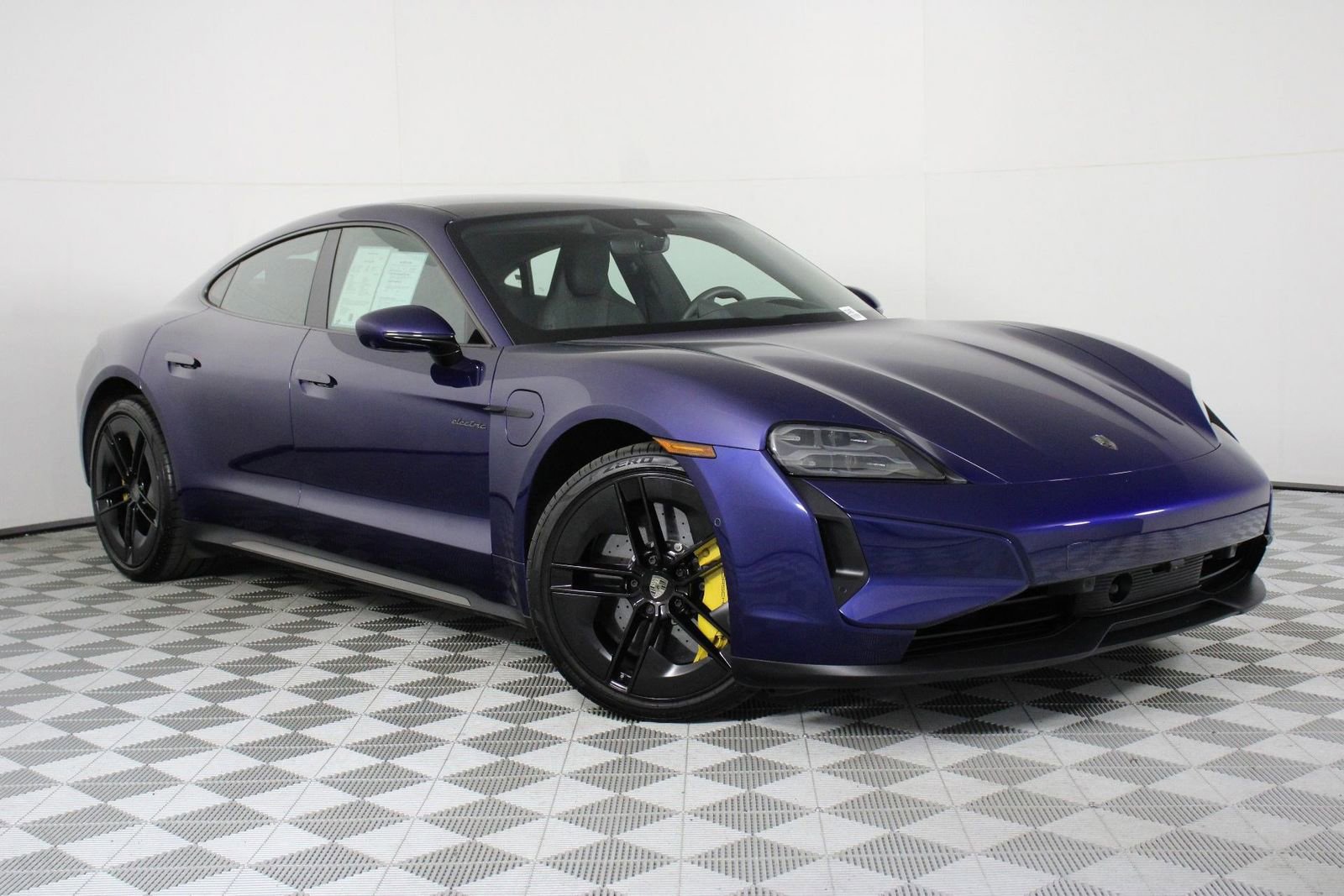 Certified 2025 Porsche Taycan Turbo image 9