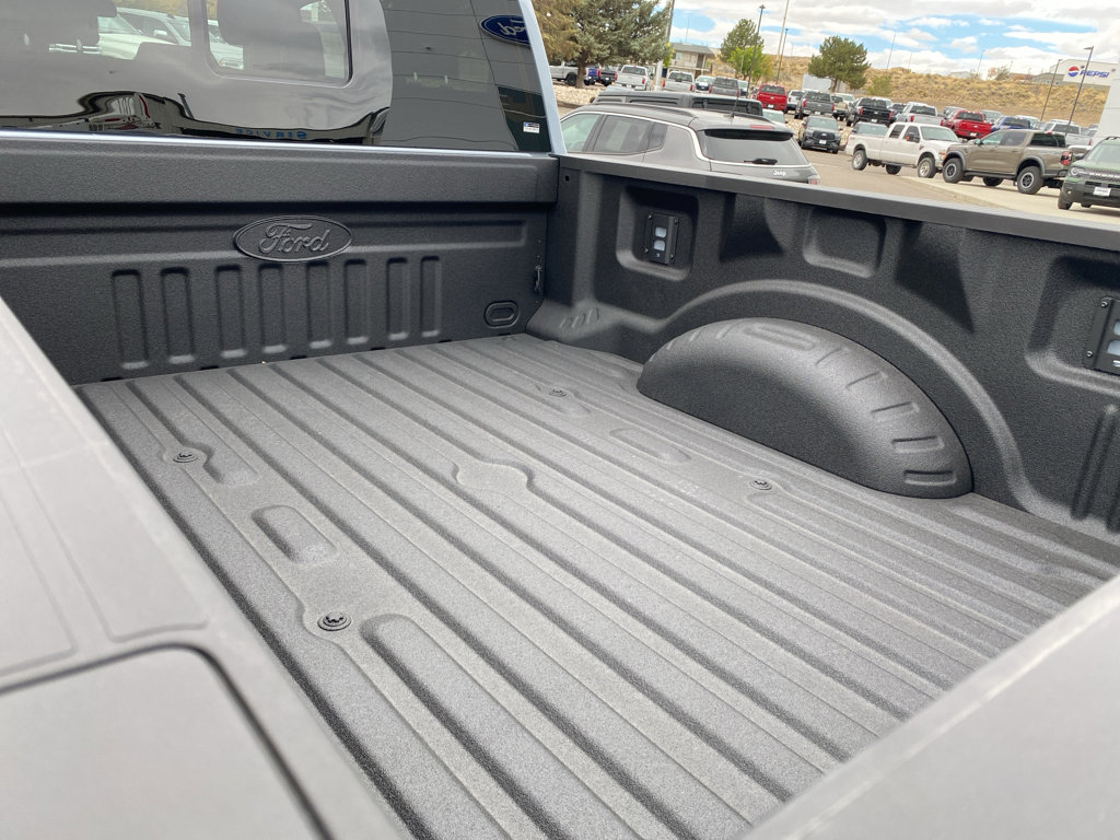 New 2026 Ford F350 4x4 Crew Cab Super Duty image 4