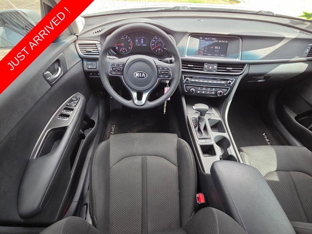 Used 2018 Kia Optima LX w/ 17" Alloy Wheels Package FWD image 6