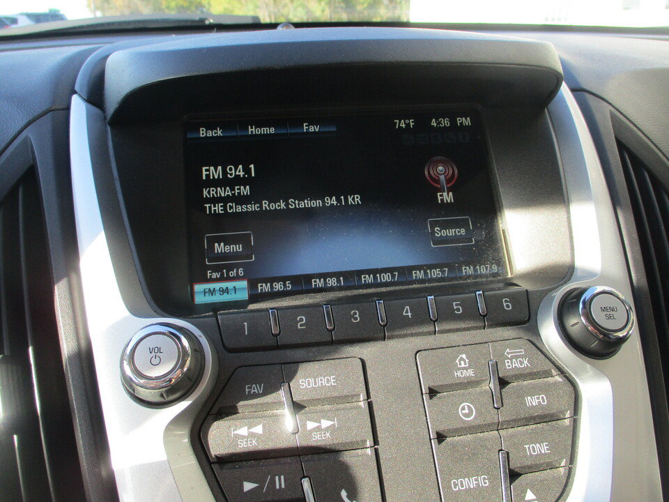 Used 2015 Chevrolet Equinox LT w/ Driver Convenience Package FWD image 29