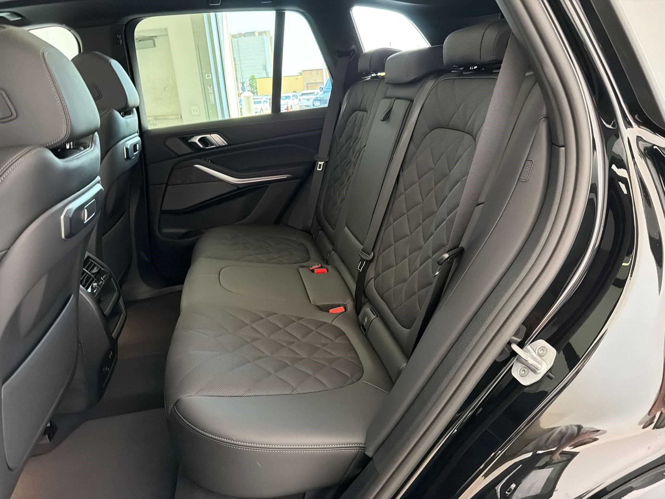 New 2026 BMW X5 xDrive40i w/ M Sport Package AWD/4WD image 22