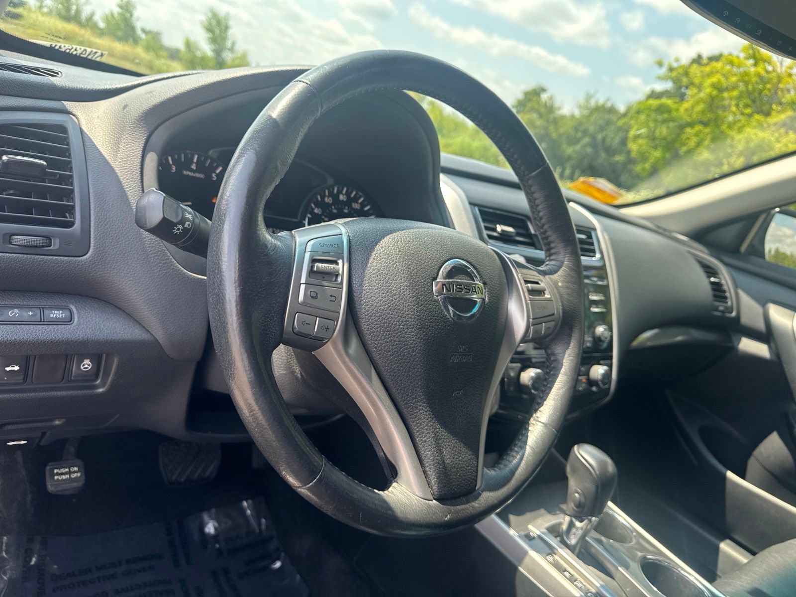 Used 2015 Nissan Altima 2.5 SL FWD image 22