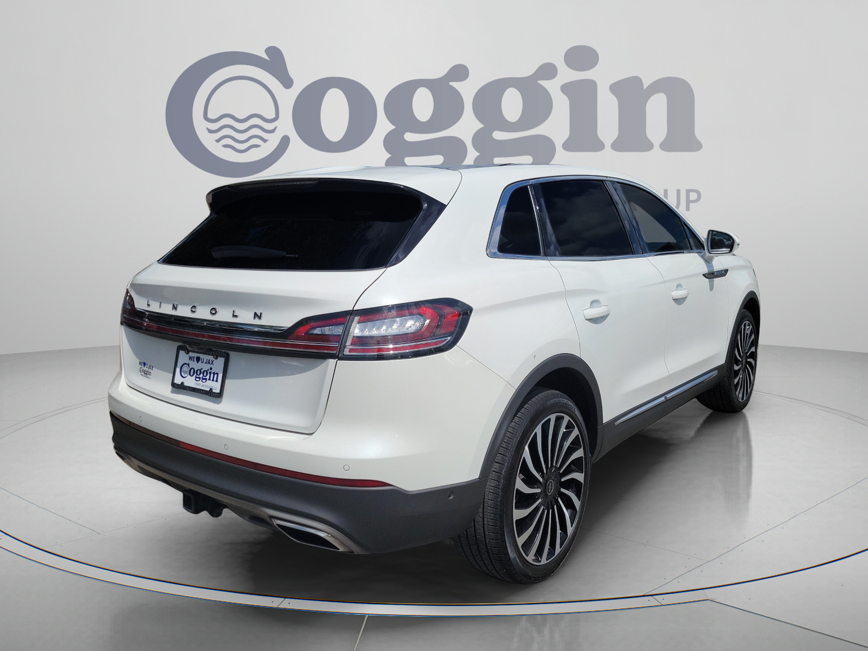 Used 2022 Lincoln Nautilus Black Label w/ Class II Trailer Tow Package AWD/4WD image 3