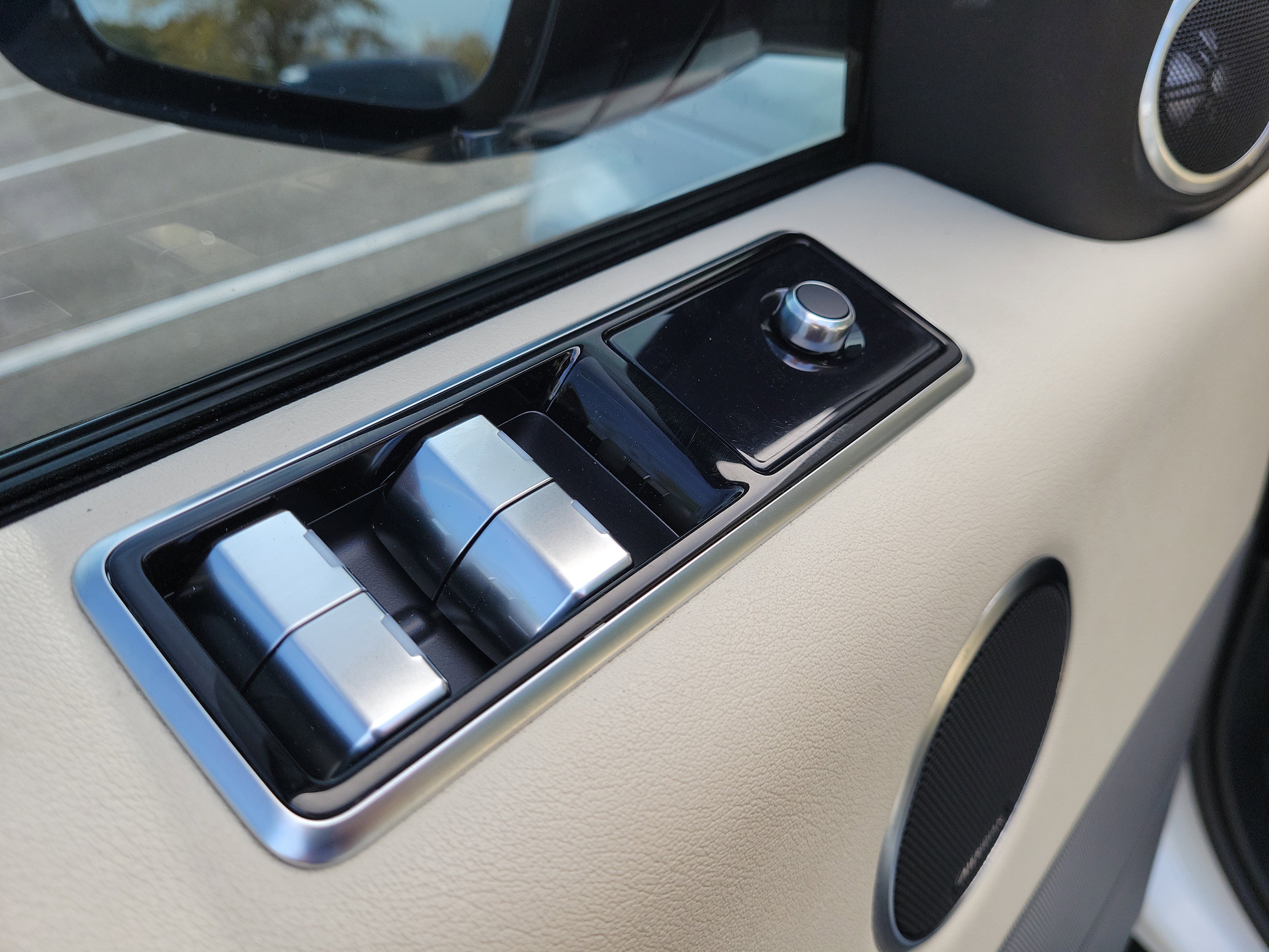 Used 2019 Land Rover Range Rover Sport HSE image 15