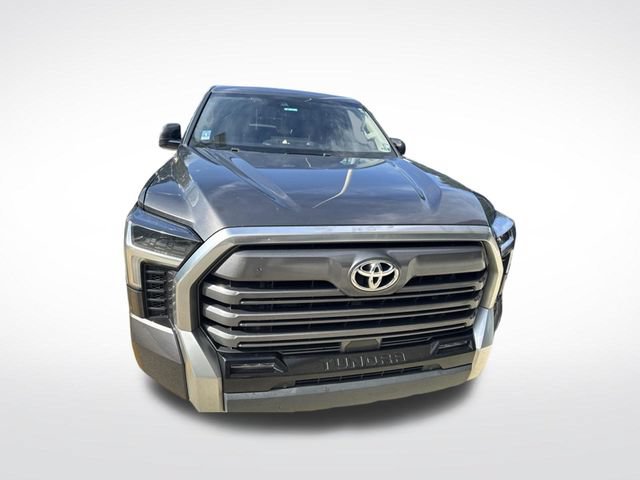 Used 2022 Toyota Tundra Limited w/ Power Package AWD/4WD image 11
