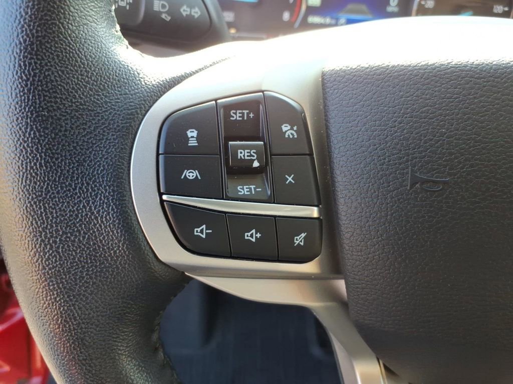 Used 2021 Ford Explorer Limited w/ Equipment Group 301A image 28