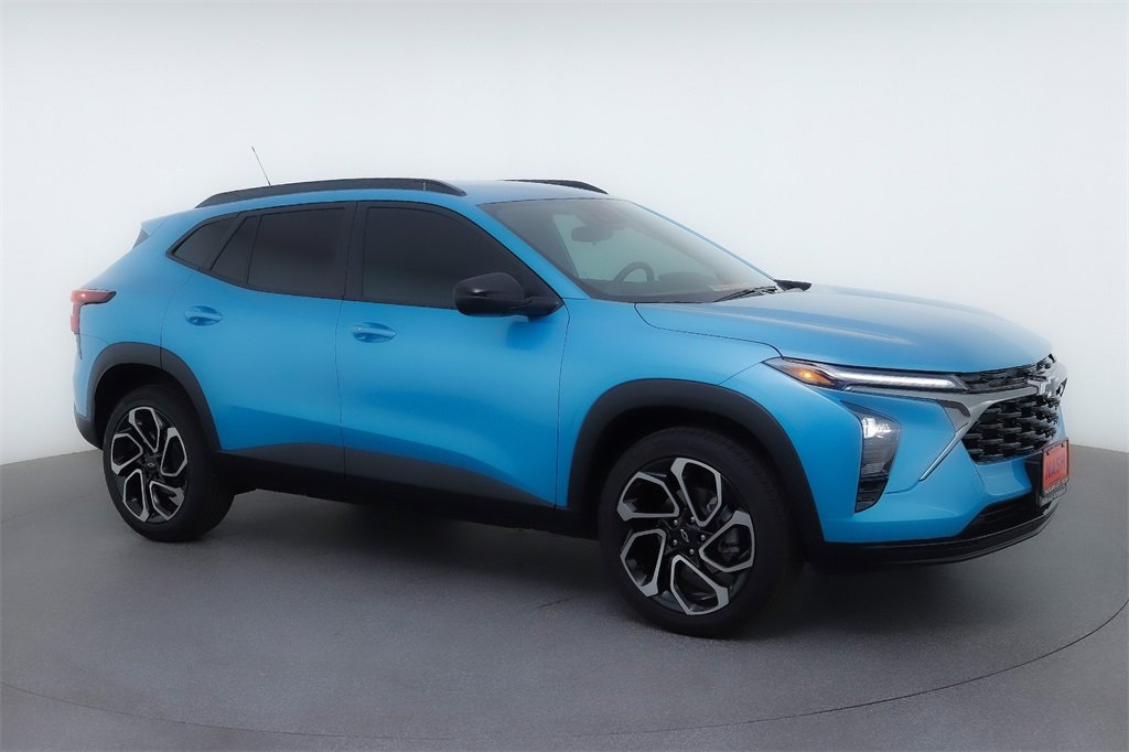 Used 2025 Chevrolet Trax RS w/ Driver Confidence Package