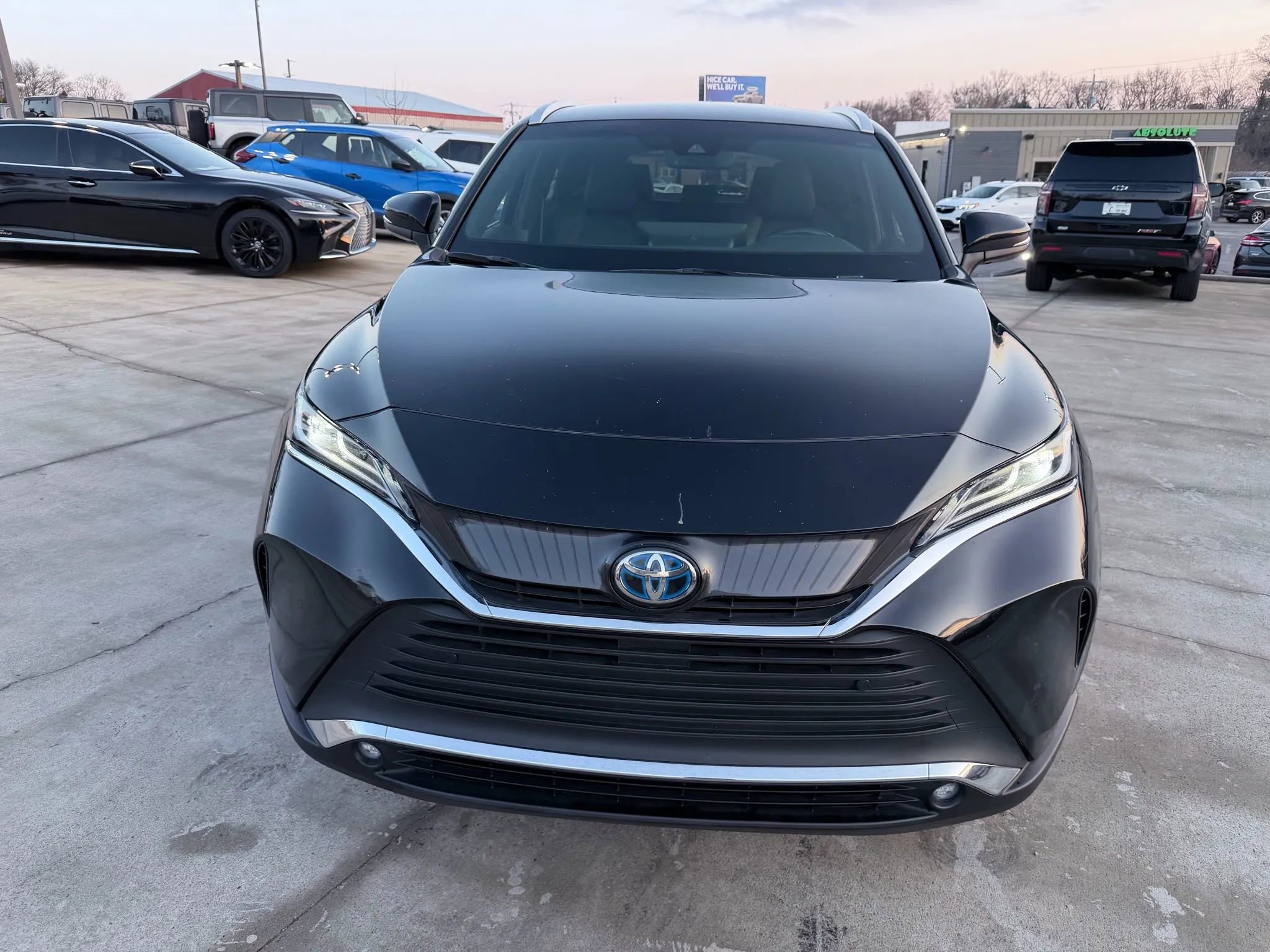 Used 2023 Toyota Venza XLE AWD/4WD image 72