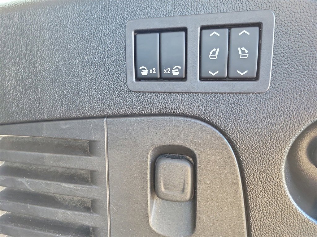 Used 2017 Chevrolet Suburban Premier image 8