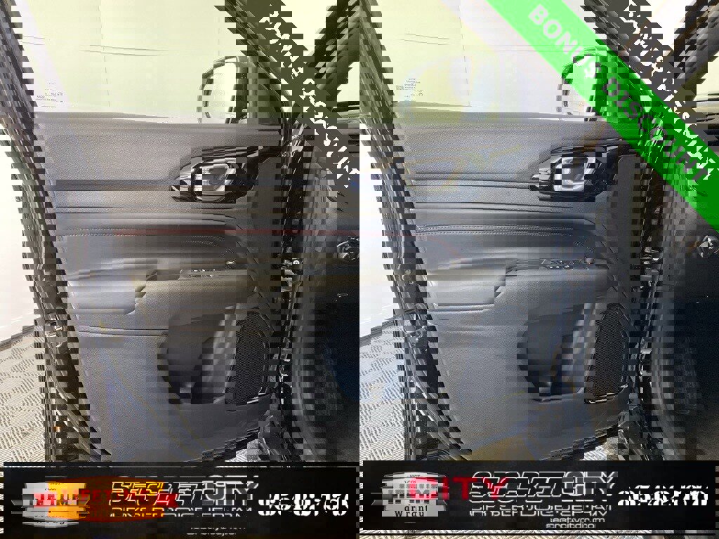 New 2026 Jeep Compass Trailhawk image 12