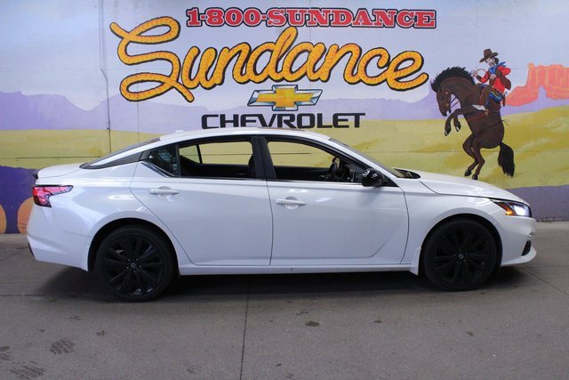 Used 2022 Nissan Altima 2.5 SR