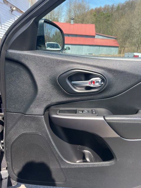 Used 2020 Jeep Cherokee Limited AWD/4WD image 62