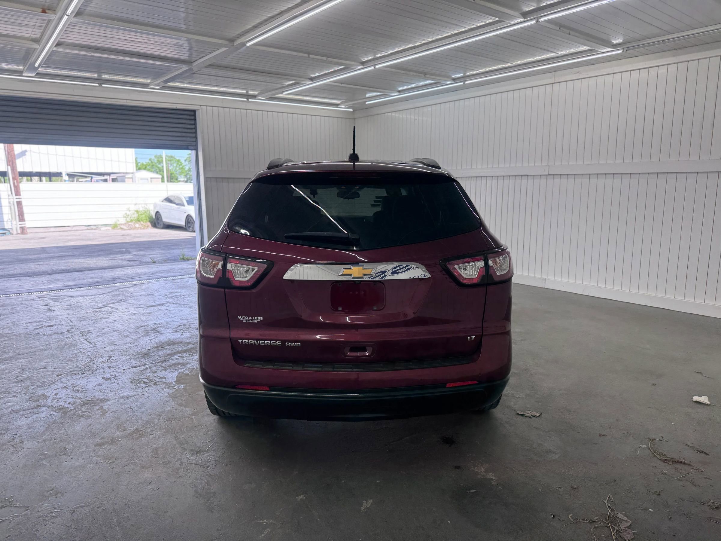 Used 2017 Chevrolet Traverse LT image 6