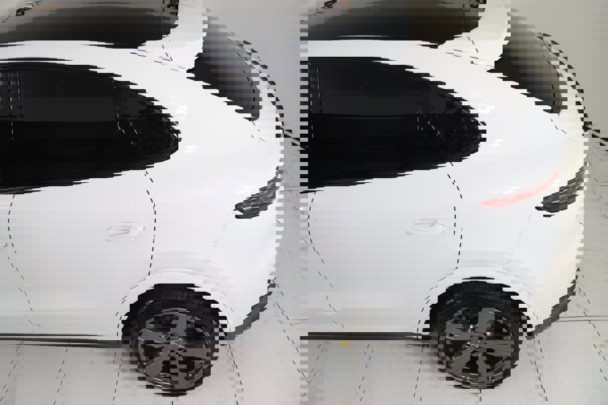 Used 2023 Porsche Cayenne image 41