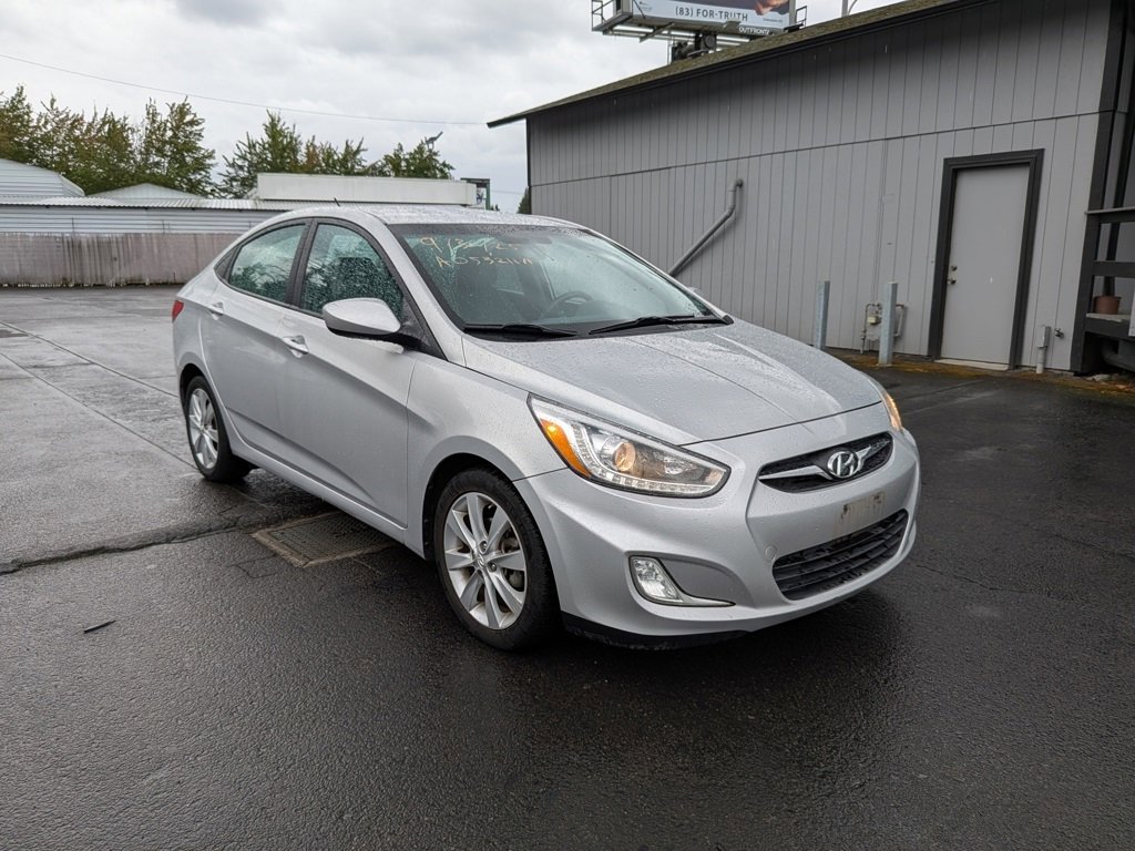 Used 2014 Hyundai Accent GLS w/ Option Group 2