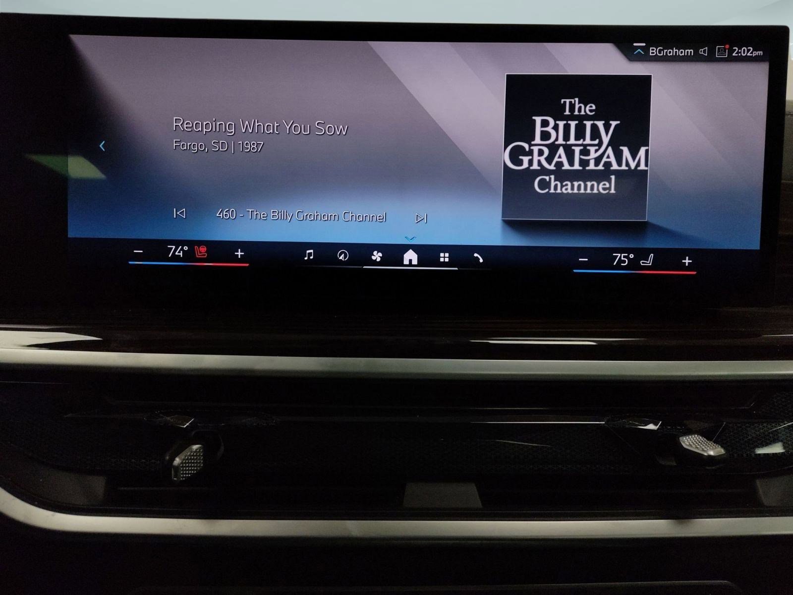 Used 2025 BMW X5 xDrive50e w/ Parking Assistance Package image 23