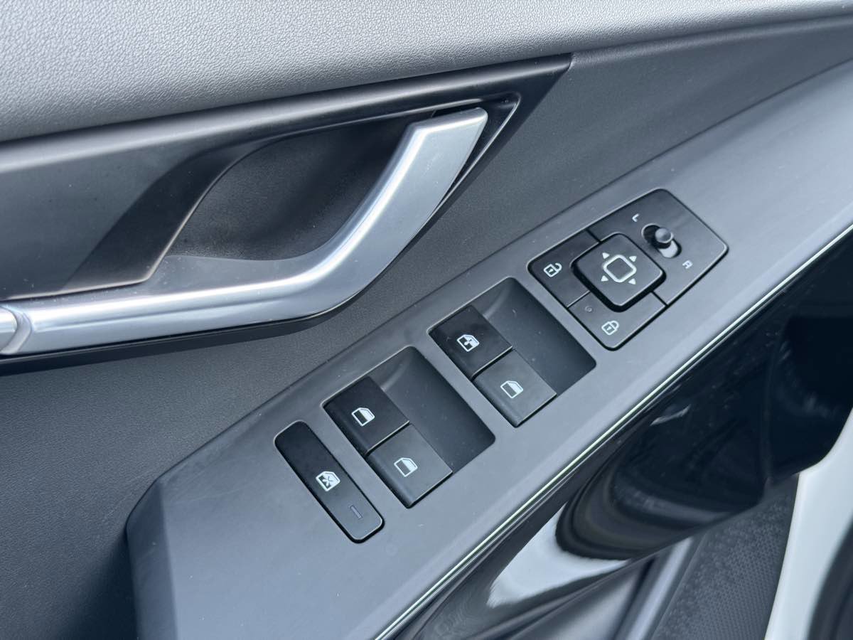 Used 2023 Kia Niro Wind image 28