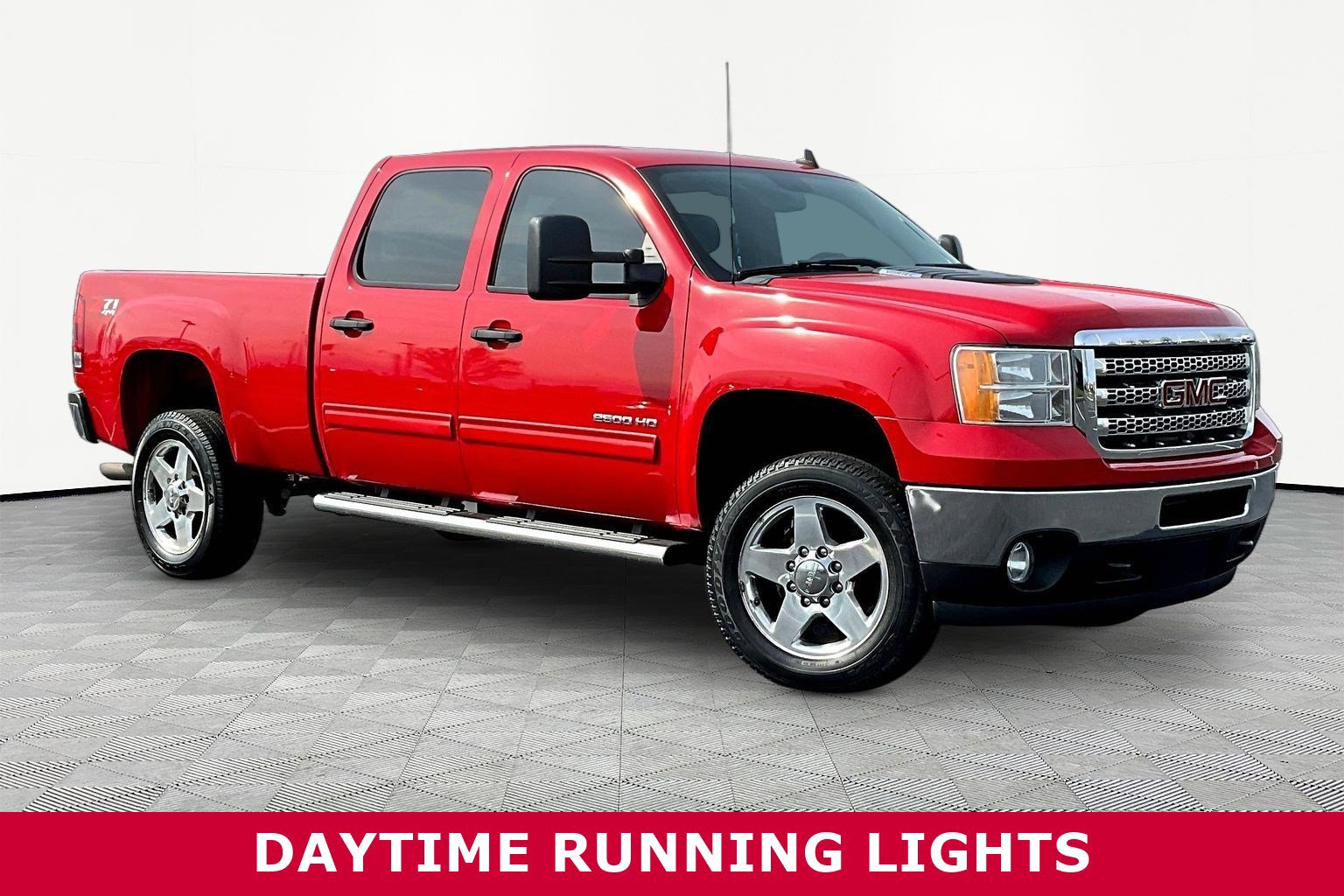 Used 2013 GMC Sierra 2500 SLE w/ SLE Preferred Package image 3