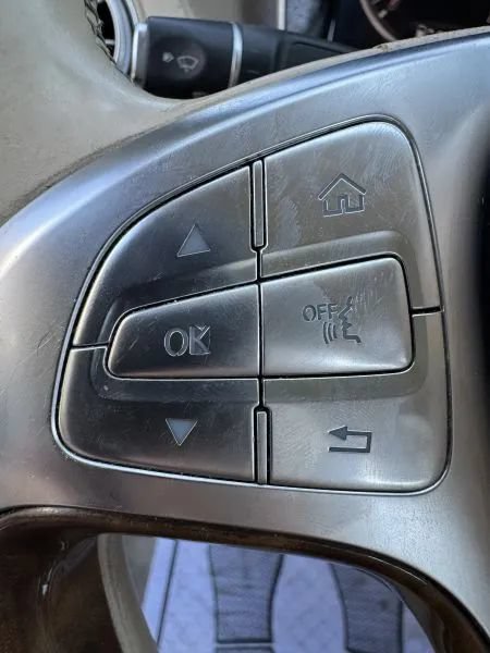 Used 2014 Mercedes-Benz S 550 Sedan image 27