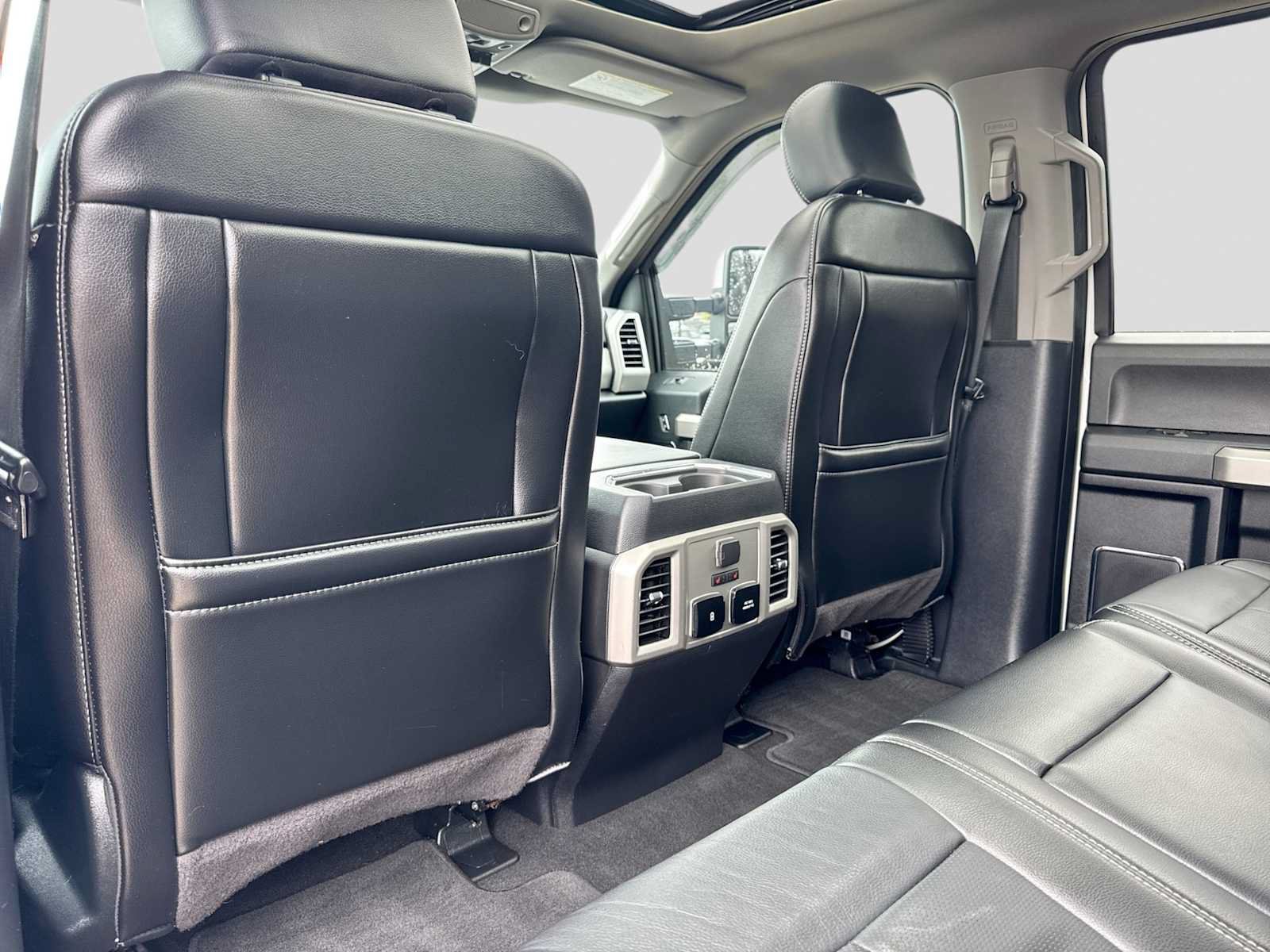 Used 2020 Ford F250 Lariat w/ Lariat Ultimate Package AWD/4WD image 18