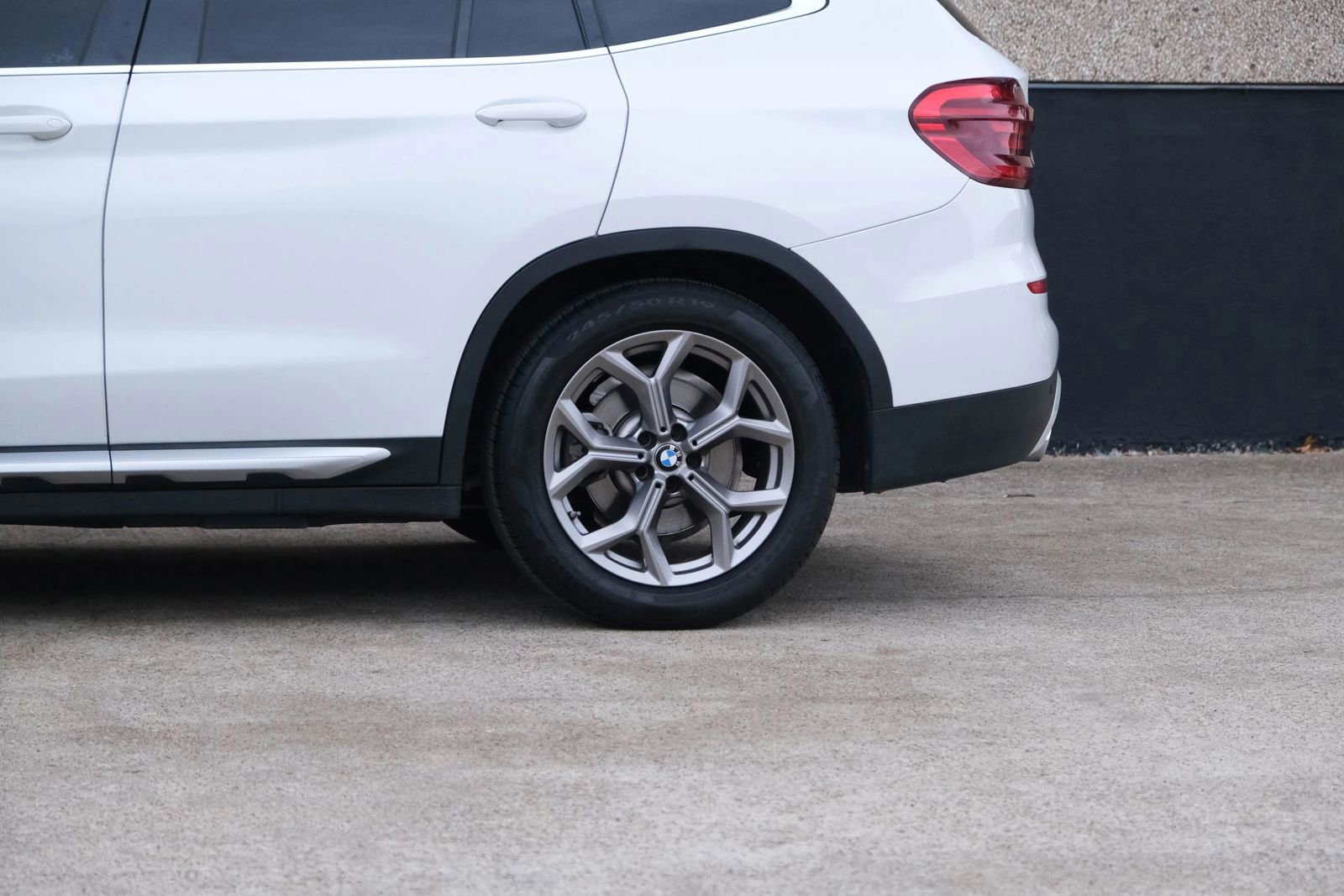 Used 2021 BMW X3 xDrive30e w/ Convenience Package (ZC2) image 10