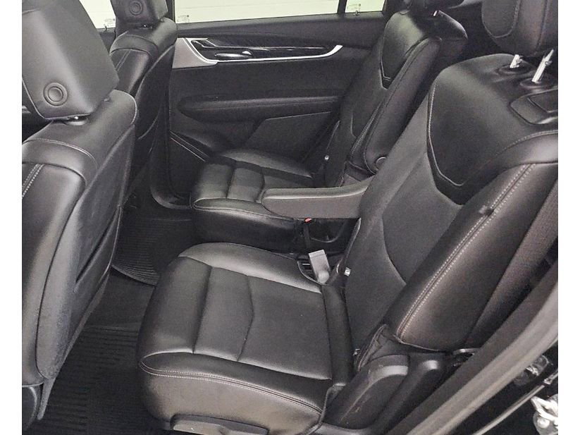 Used 2024 Cadillac XT6 Premium Luxury AWD/4WD image 11