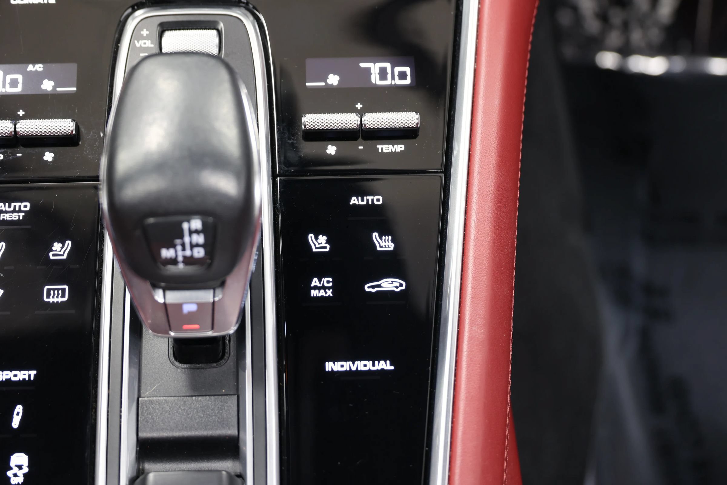 Used 2018 Porsche Panamera 4S Executive w/ Carbon Fiber Interior Package AWD/4WD image 40