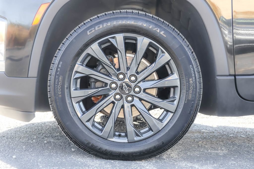 Used 2023 Chevrolet Traverse RS w/ LPO, Floor Liner Package image 16