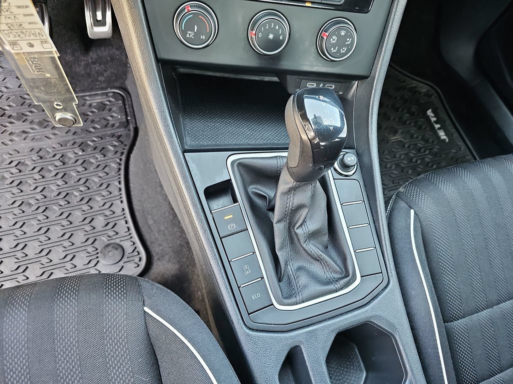 Certified 2023 Volkswagen Jetta Sport FWD image 20