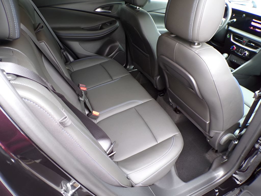 Used 2025 Buick Encore GX Sport Touring w/ Comfort Package FWD image 8