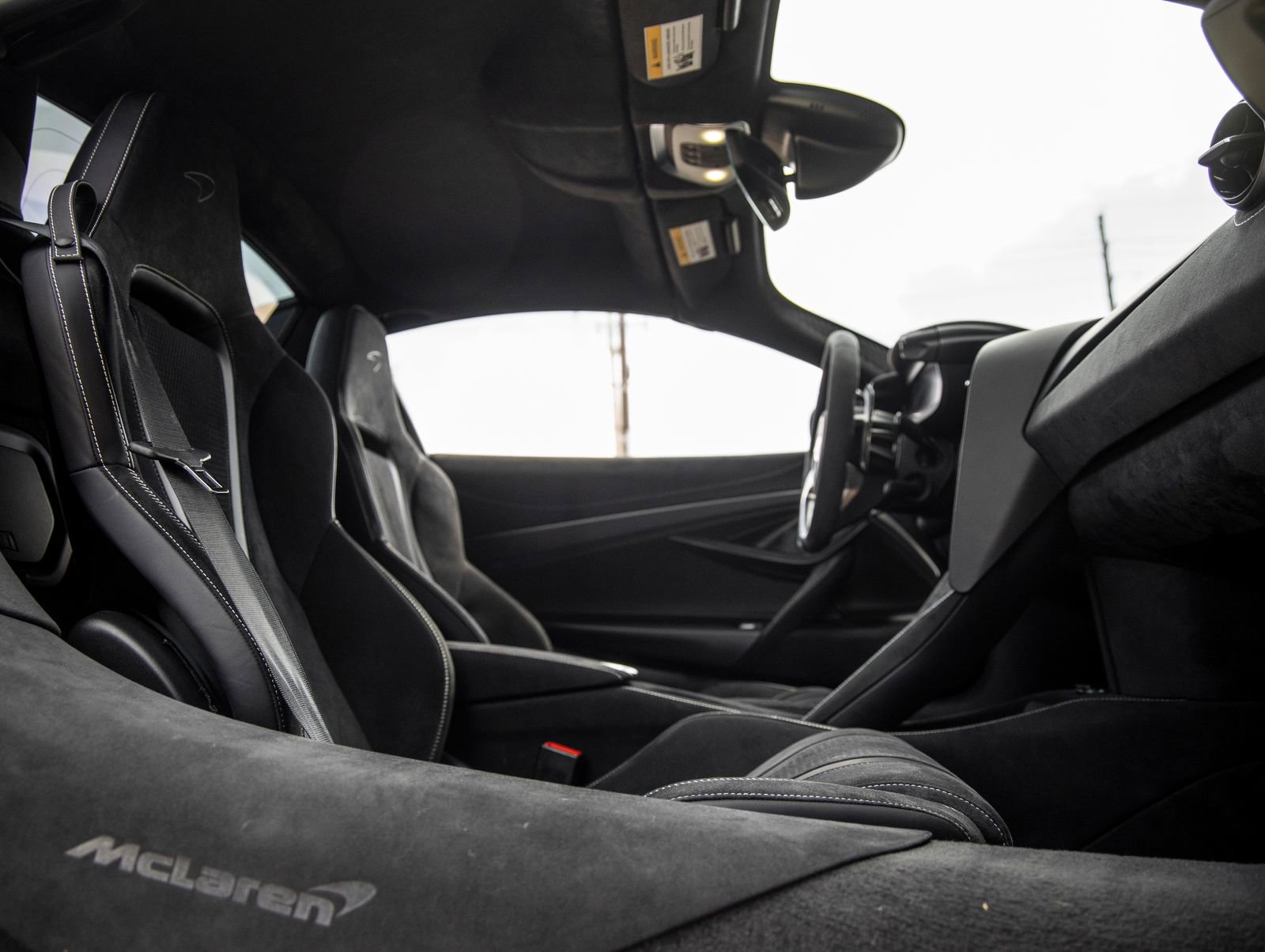 Used 2024 McLaren 750S Spider image 38