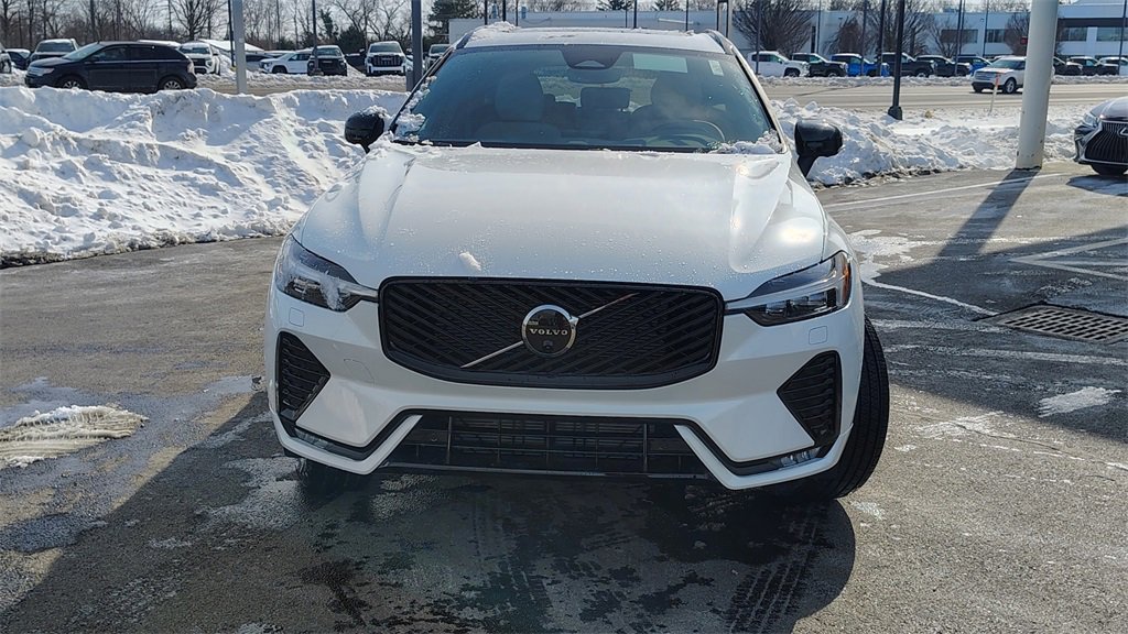 New 2026 Volvo XC60 B5 Plus w/ Protection Package Premier image 30