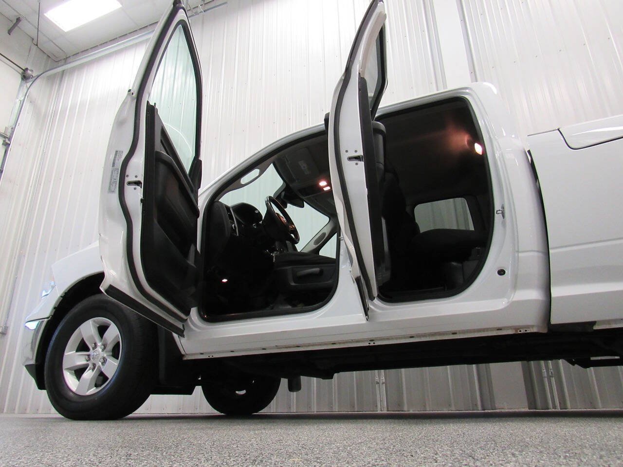 Used 2022 RAM 1500 Tradesman w/ Electronics Group AWD/4WD image 19