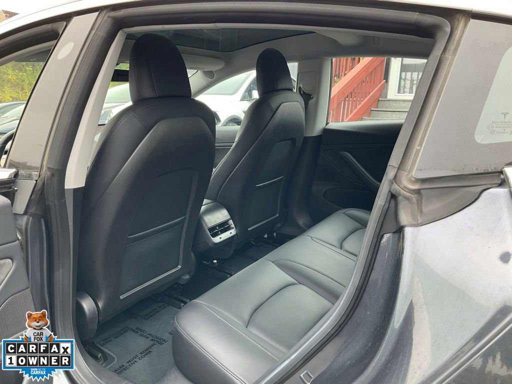 Used 2018 Tesla Model 3 Long Range RWD image 28