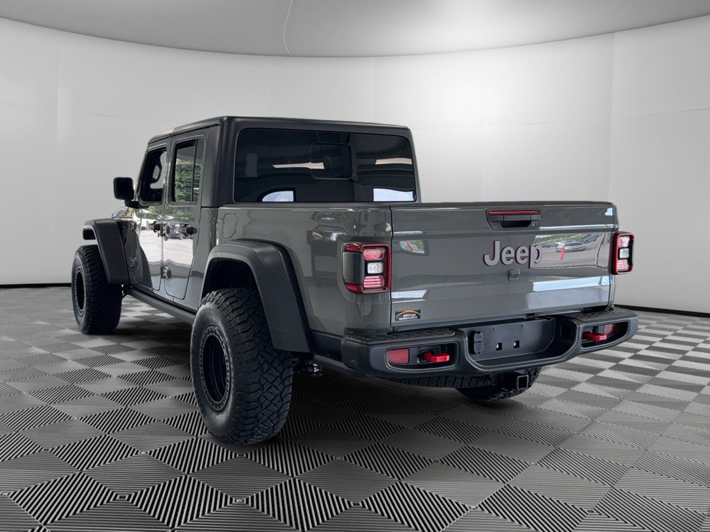 Used 2021 Jeep Gladiator Rubicon AWD/4WD image 6